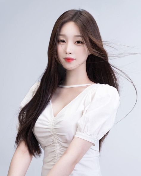 尿奴边憋尿边被c